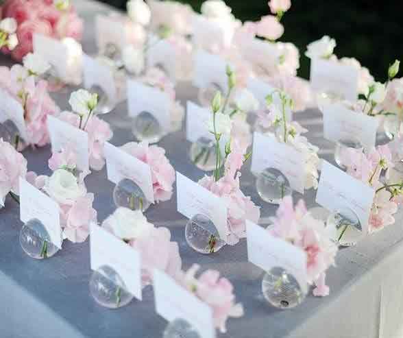 Accessoire table mariage, porte nom invites originale, mariage theme pastel